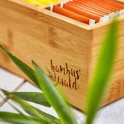 Teebox 8 Fächer 120 Teebeutel Kunststoff-Sichtfenster Bambus 14 Teebox 8 Fächer 120 Teebeutel Kunststoff-Sichtfenster Bambus -Haushaltsgeräte Store 10038043 yy 0006 logo